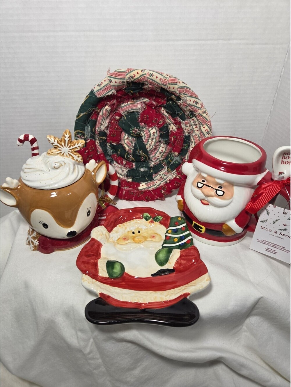 Christmas Holiday Lot 2 NWT Santa & Reindeer Mugs, Santa Spoon Rest & Basket